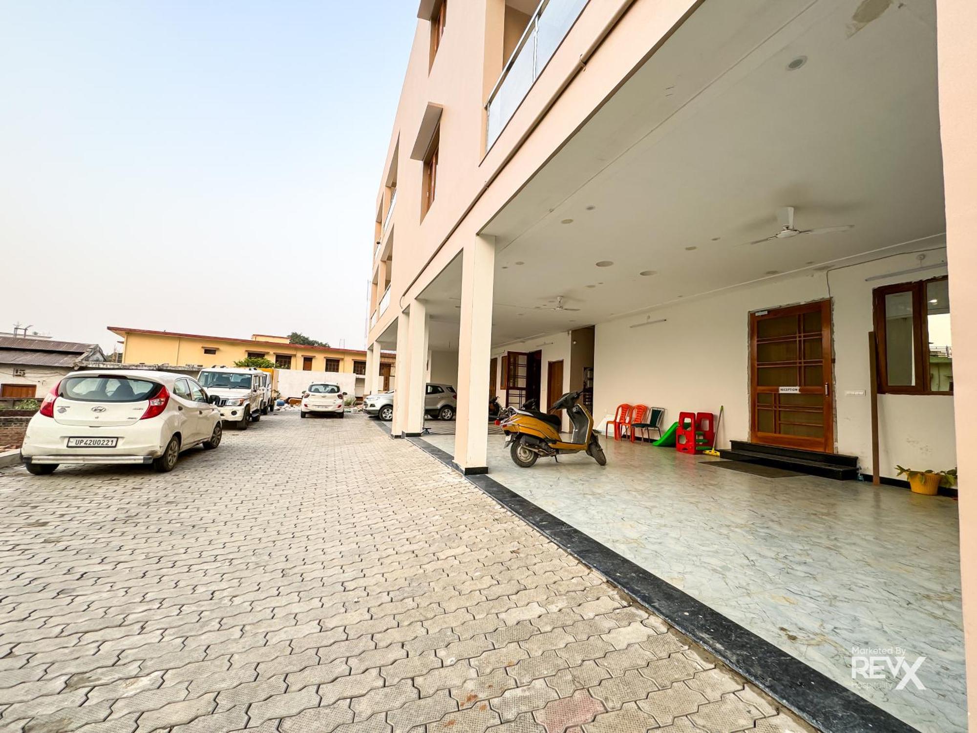 Guru Sadan A Luxe Stay Ayodhya 외부 사진