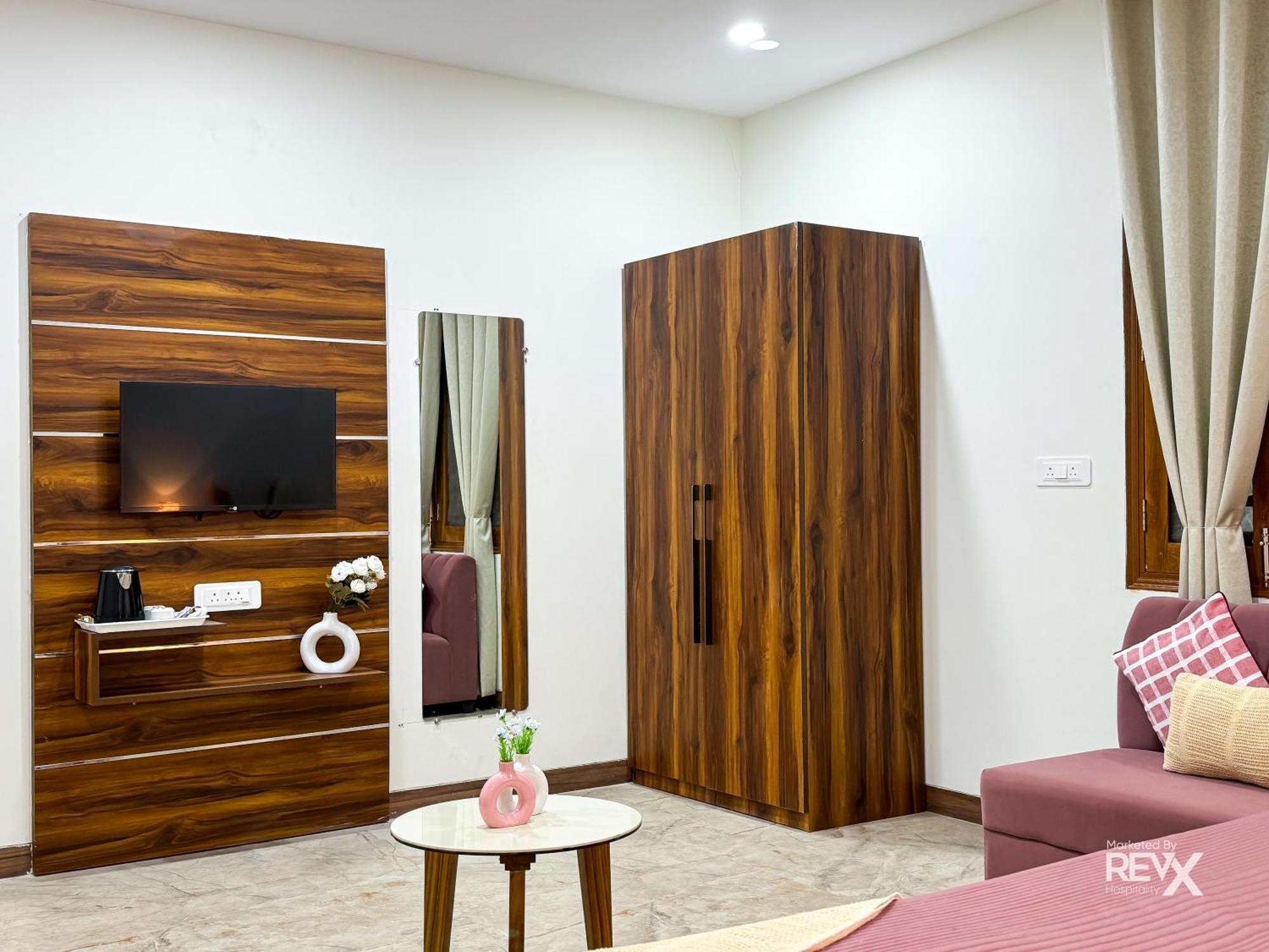 Guru Sadan A Luxe Stay Ayodhya 외부 사진